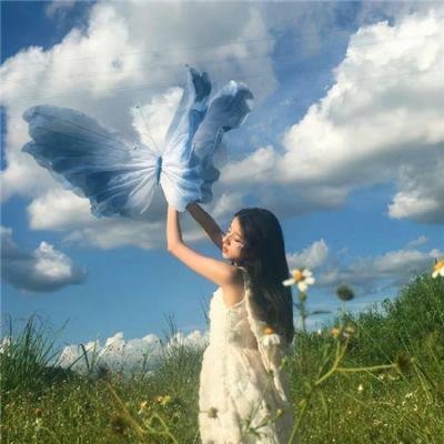 直播间实拍：某影后之女直播带货翻车，学校展开调查